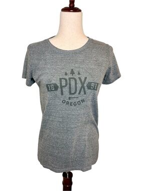 US Blanks Gray PDX Portland Oregon Graphic Tee Outdoorsy Large